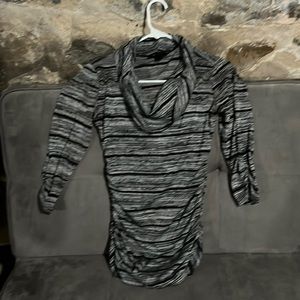 Black and grey striped 3/4 sleeve shirt